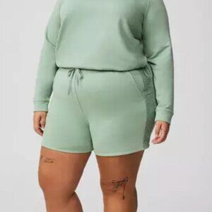 torrid Crochet Short NWT